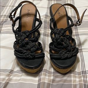 Mia girl wedges